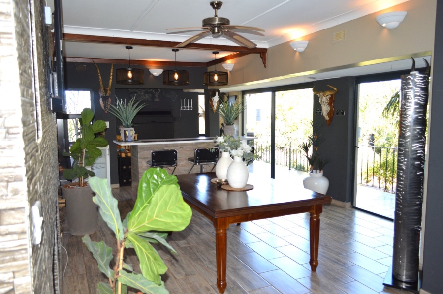 Commercial Property for Sale in Wilkoppies North West
